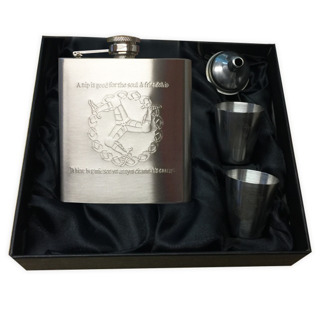 MANX HIP FLASK SET MG 547