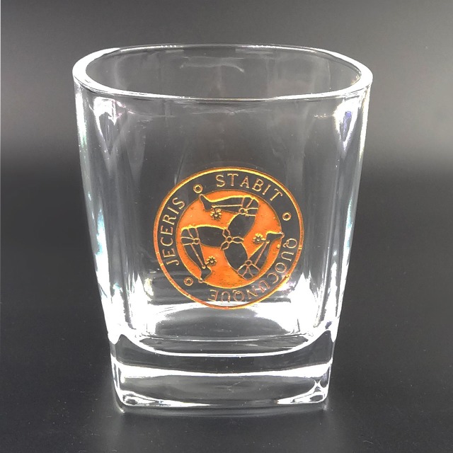 GLASS  - MANX 3 LEGS WHISKEY GLASS MG 127