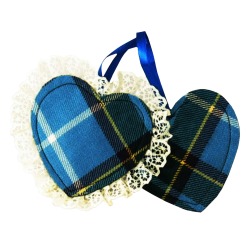 TARTAN -  2 Manx Tartan hanging hearts MG 262