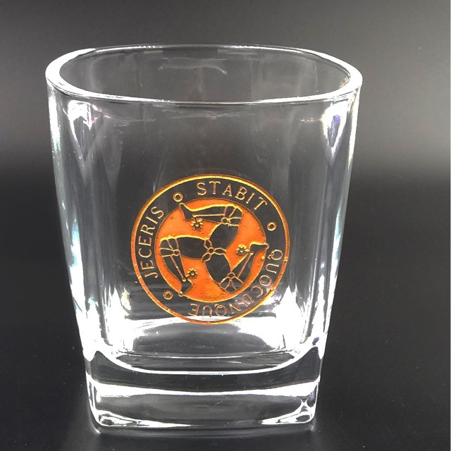 GLASS  - MANX 3 LEGS WHISKEY GLASS MG 127